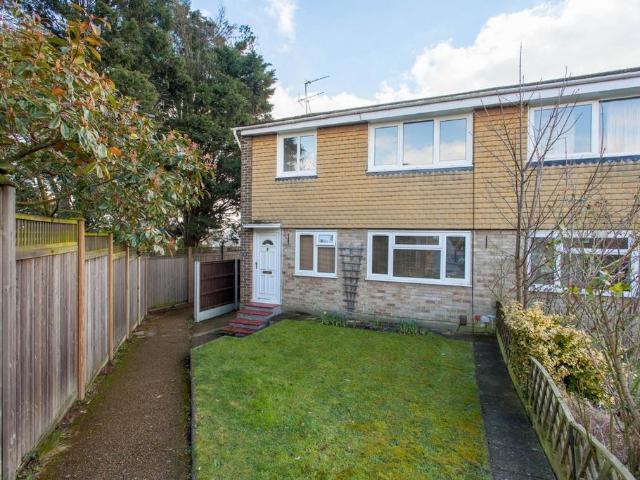 Flat for sale in West Heath, Greater London