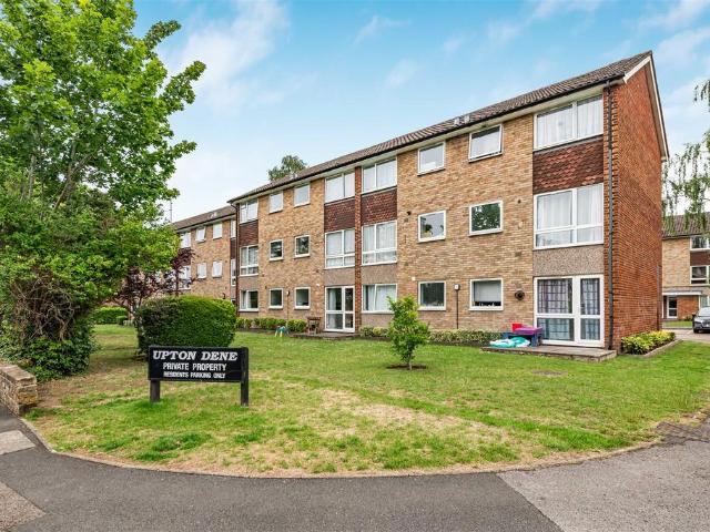 Flat for sale in Greater London