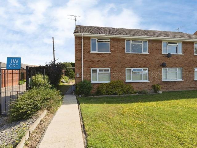Flat for sale in Saintbridge, Gloucester
