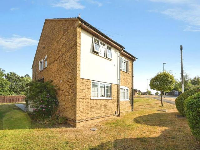 Flat for sale in Abbeydale, Gloucester