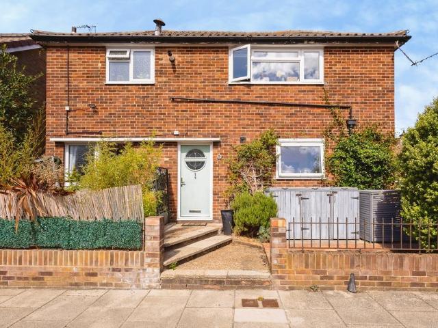 Flat for sale in Old Portsmouth, City Of Portsmouth
