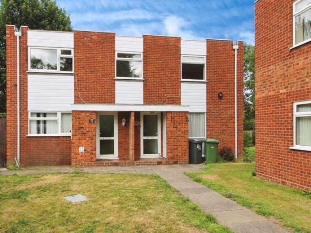 Flat for sale in Walsall, The Chuckery