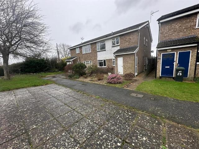 Flat for sale in Combs Ford, Mid Suffolk