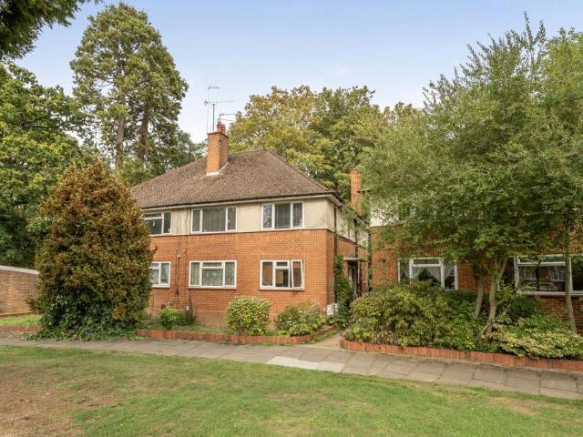 Flat for sale in London Borough of Harrow, Greater London