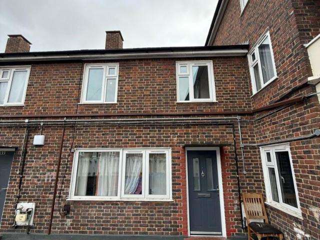 Flat for sale in Lower Edmonton, Edmonton
