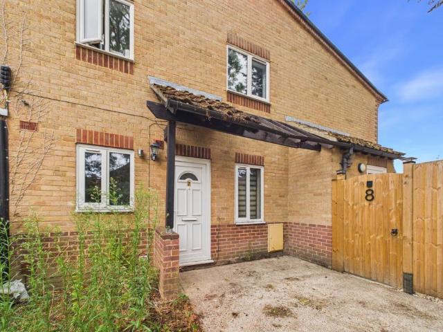 Flat for sale in Whitley, Reading