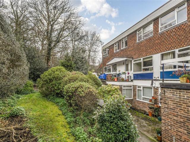 Flat for sale in Bickley, Greater London
