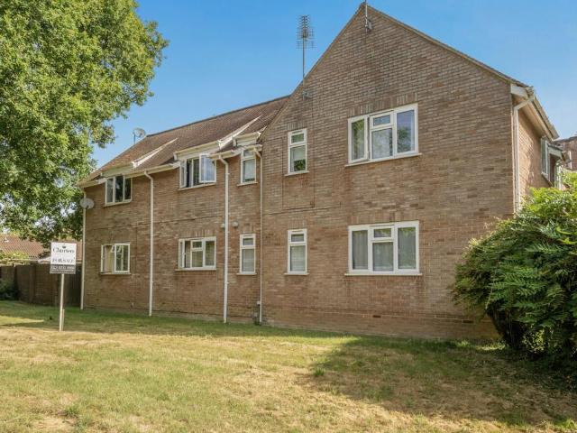 Flat for sale in Helford, Hampshire