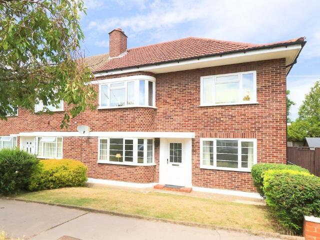 Flat for sale in London Borough of Croydon, Greater London