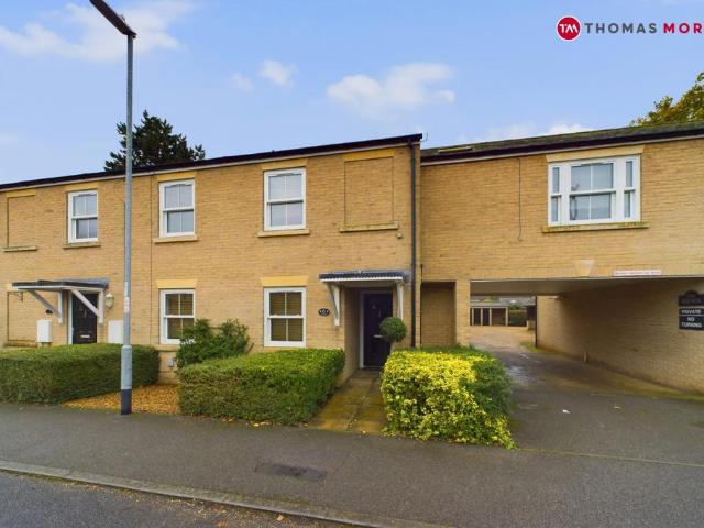 Flat for sale in St. Ives, Huntingdon