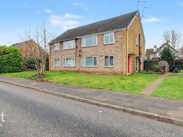 Flat for sale in Castle Green, Green Close