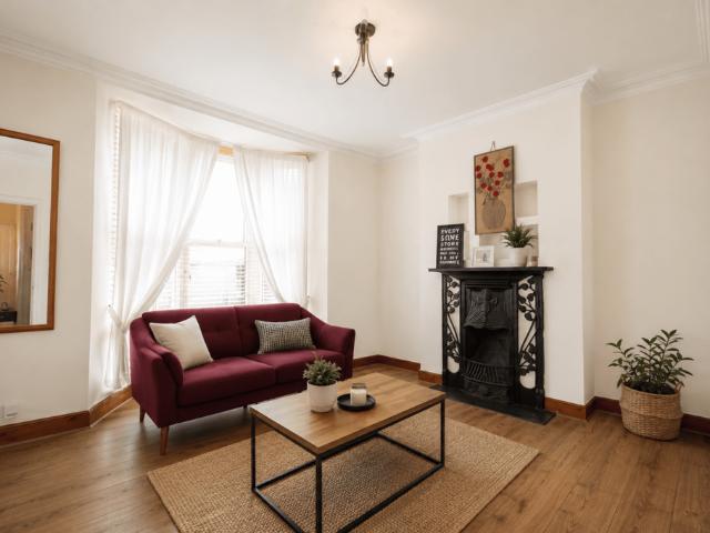 Flat for sale in Wealdstone, Greater London