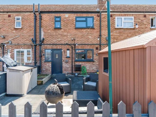 Flat for sale in Bitterne, City Of Southampton