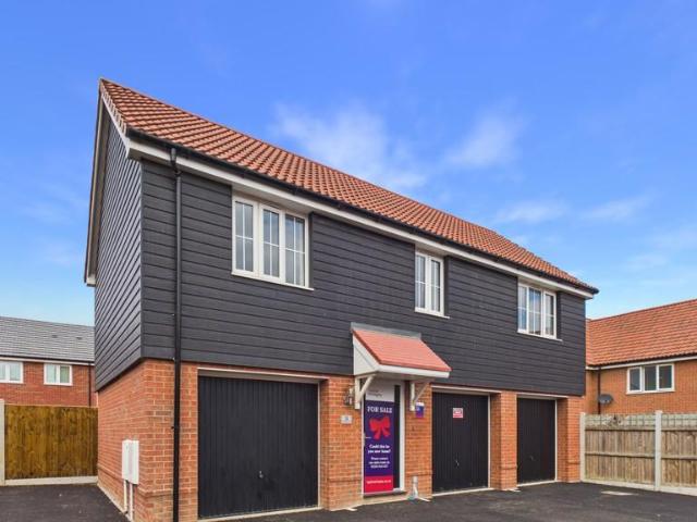 Flat for sale in Moreton Hall, Chedburgh