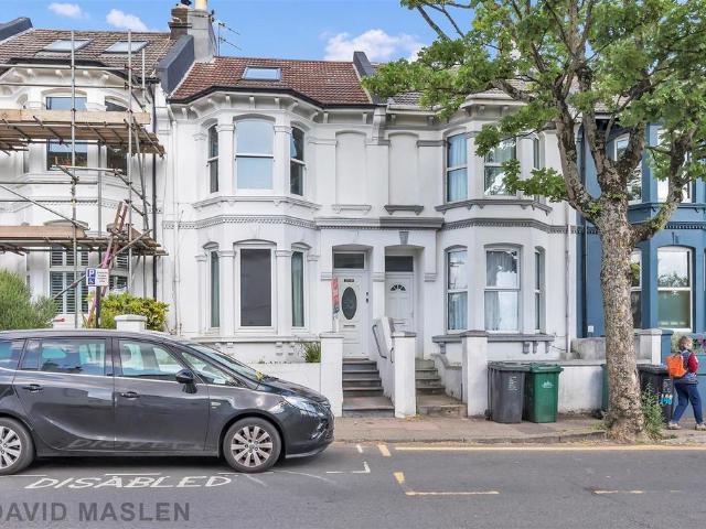 Flat for sale in Round Hill, Brighton & Hove