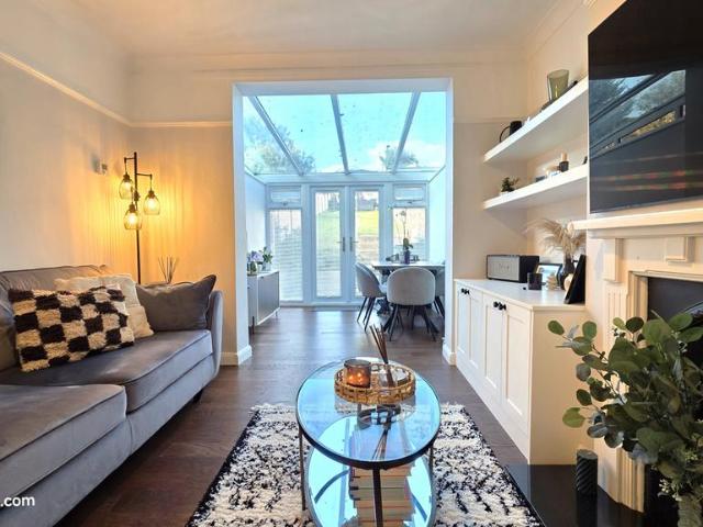 Flat for sale in East Barnet, Isle Of Man