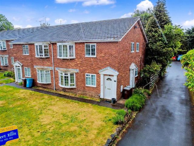 Flat for sale in Old Lenton, Haddon