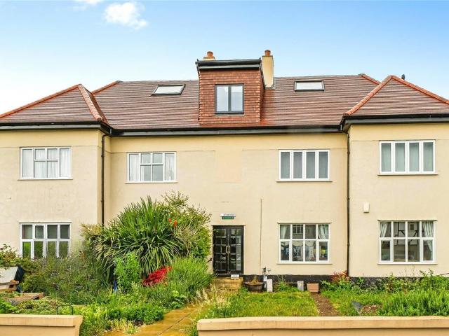 Flat for sale in Beckenham, Greater London