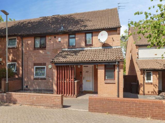 Flat for sale in Old Wharf, City Of Leicester