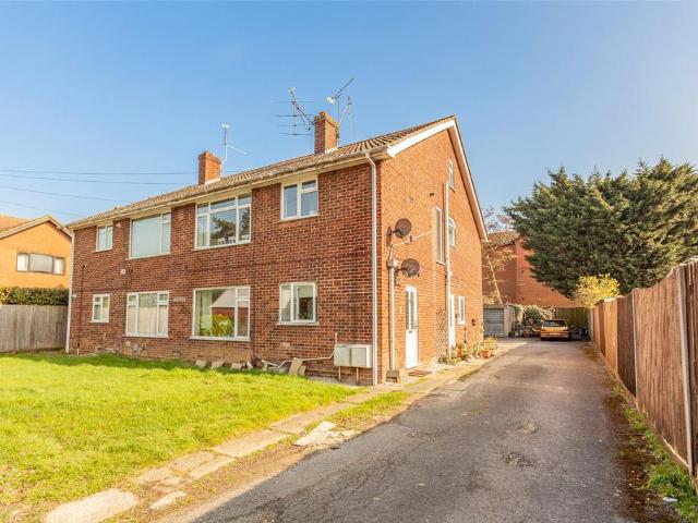 Flat for sale in Winnersh