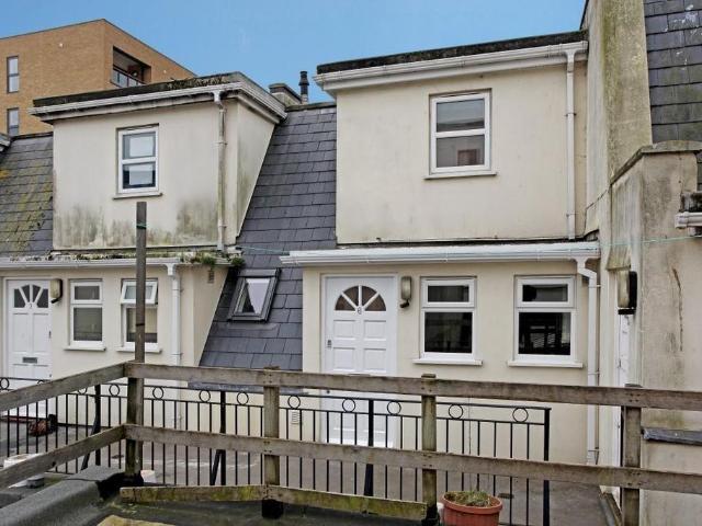 Flat for sale in Round Hill, Brighton & Hove