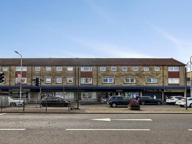 Flat for sale in Barrhead, Scotland