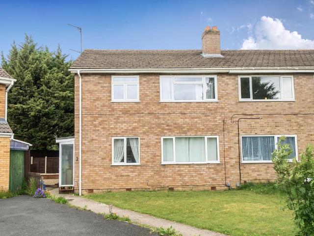 Flat for sale in Hucclecote Green, Gloucester