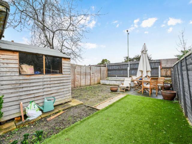 Maisonette for sale in Cat Hill