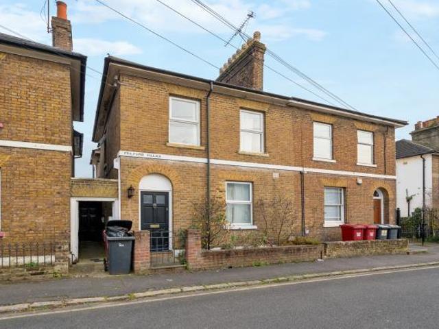 Maisonette for sale in Slough