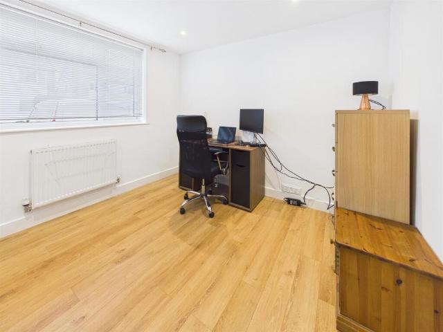 Maisonette for sale in Pamington, Gloucestershire