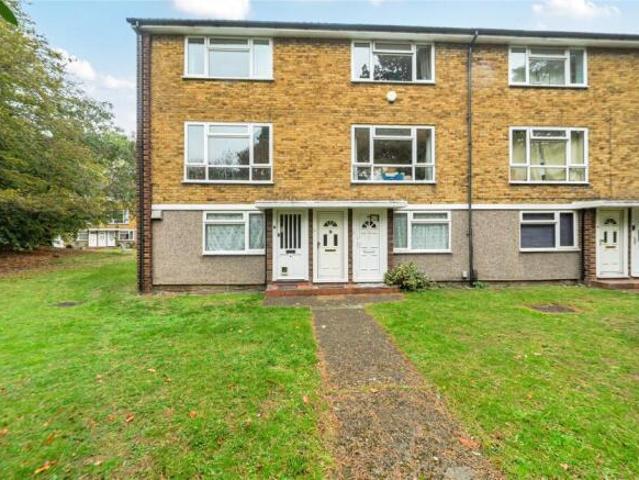 Maisonette for sale in London Borough of Bromley, Greater London