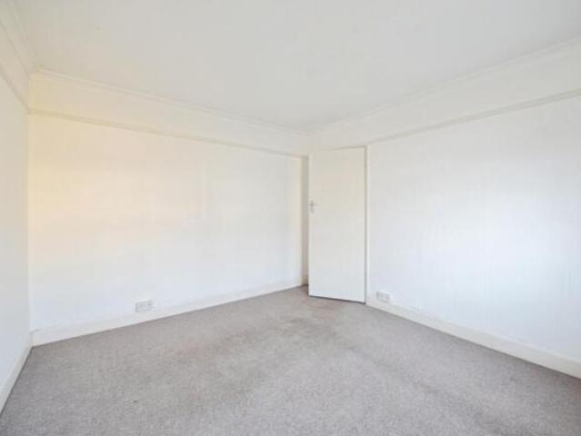 Maisonette for sale in Spring Vale, Hampshire