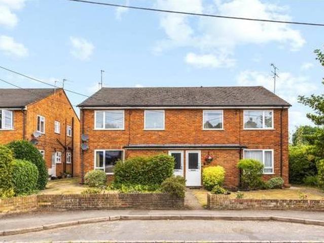 House for rent in Surrey