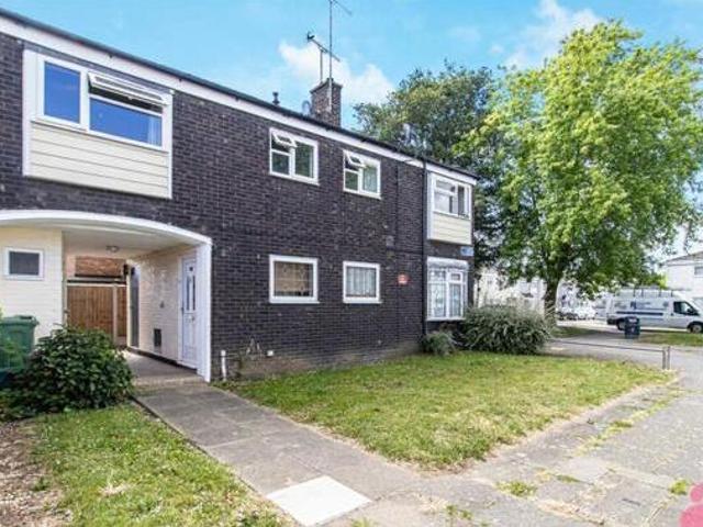 House for sale in Lee Chapel, Essex