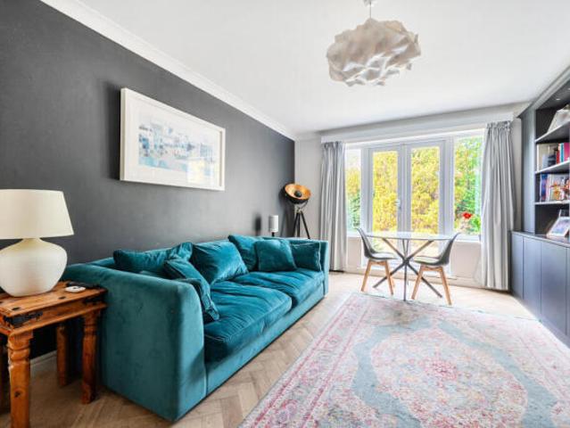 Maisonette for sale in Guildford, Surrey