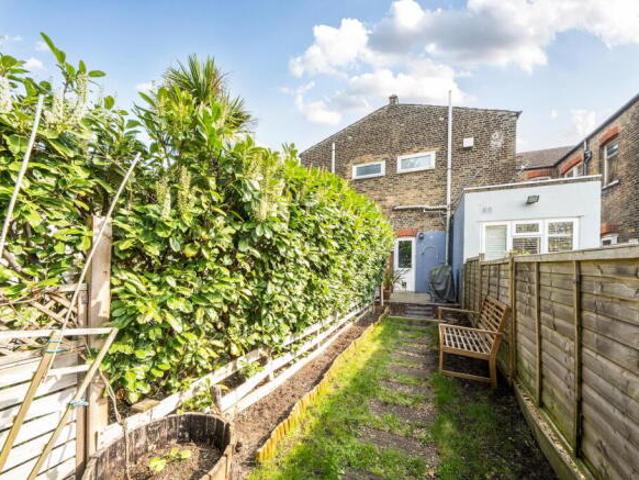 Maisonette for sale in Beckenham, Greater London
