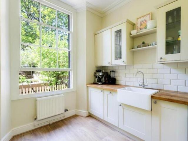Maisonette for sale in Buckingham, Buckinghamshire