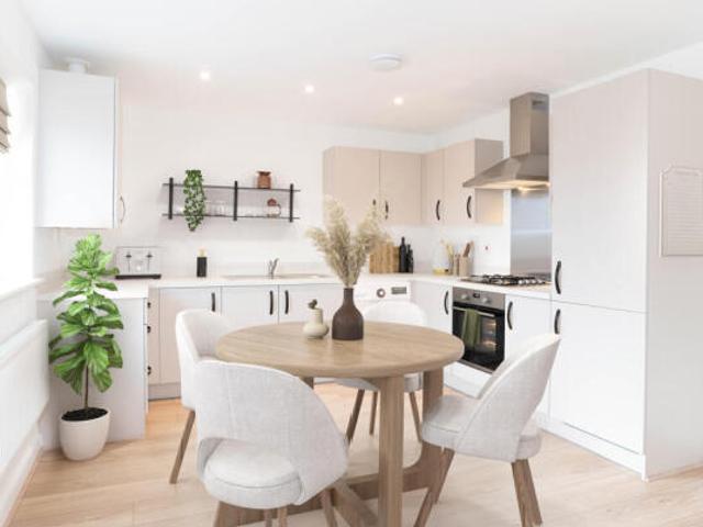 Maisonette for sale in Dutton, Cheshire
