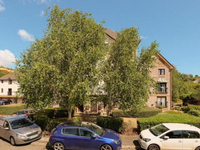 Maisonette for sale in Hole, Torridge