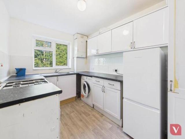Maisonette for sale in Leagrave, Luton