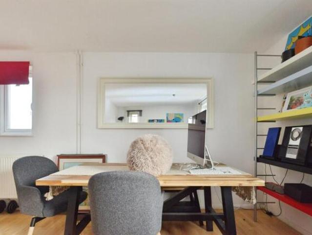 Maisonette for sale in Horsham, West Sussex