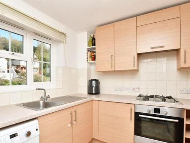 House for sale in Hillview, Surrey