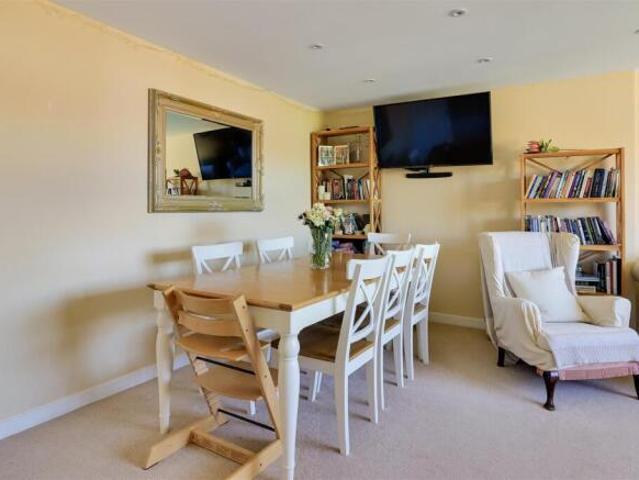 Maisonette for sale in Arbury, Cambridgeshire