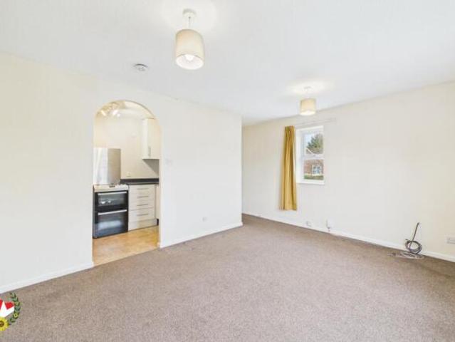 Maisonette for sale