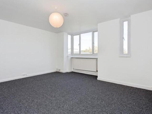 Maisonette for sale in Arbury, Cambridgeshire