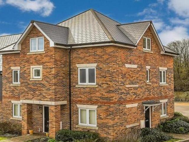 House for sale in Littlecote, West Sussex