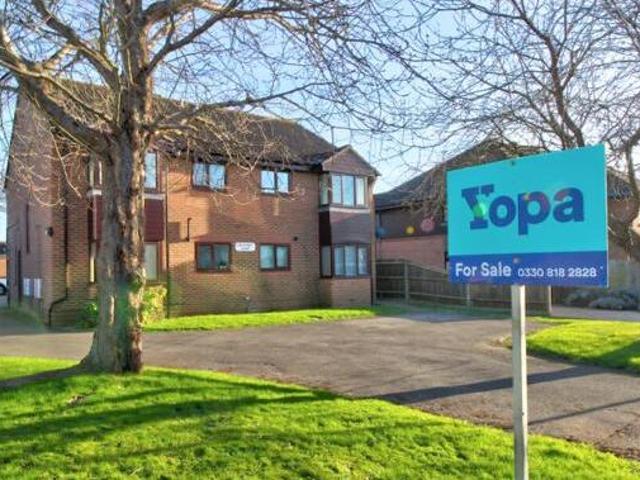 House for sale in Littlecote, West Sussex