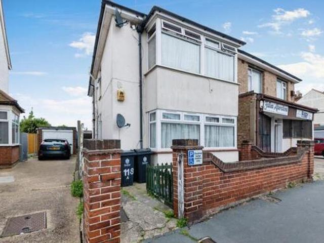 House for sale in Dale Hill, Essex