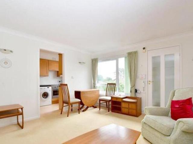 House for sale in Fole, Surrey