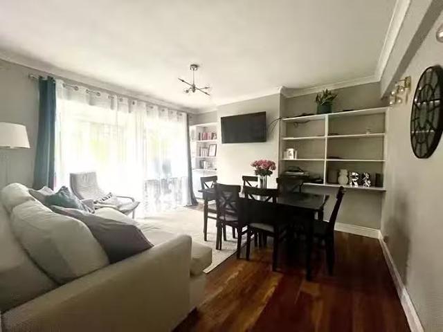 House for sale in Malden Rushett